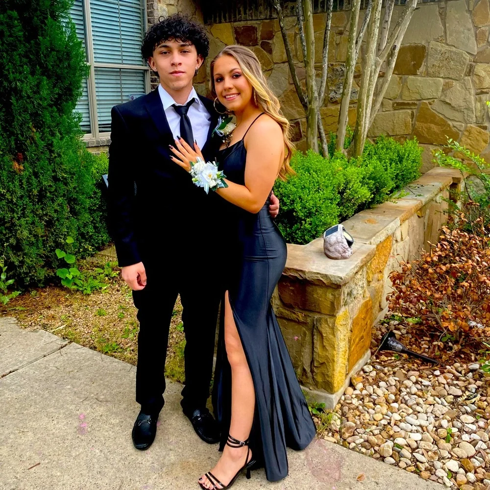Size 6 black Prom dress